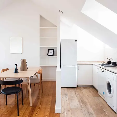 Carlos Ii - Stylish 2 Bedroom In Lapa Lisboa