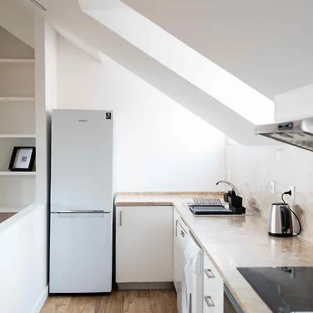 Carlos Ii - Stylish 2 Bedroom In Lapa Lisboa